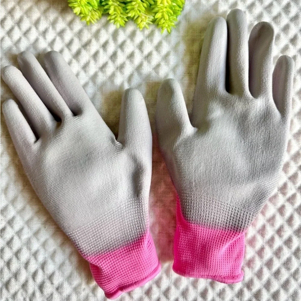 New Gardening Gift Set w/ Metal Rake, Seed Envelopes, Pink Gloves
